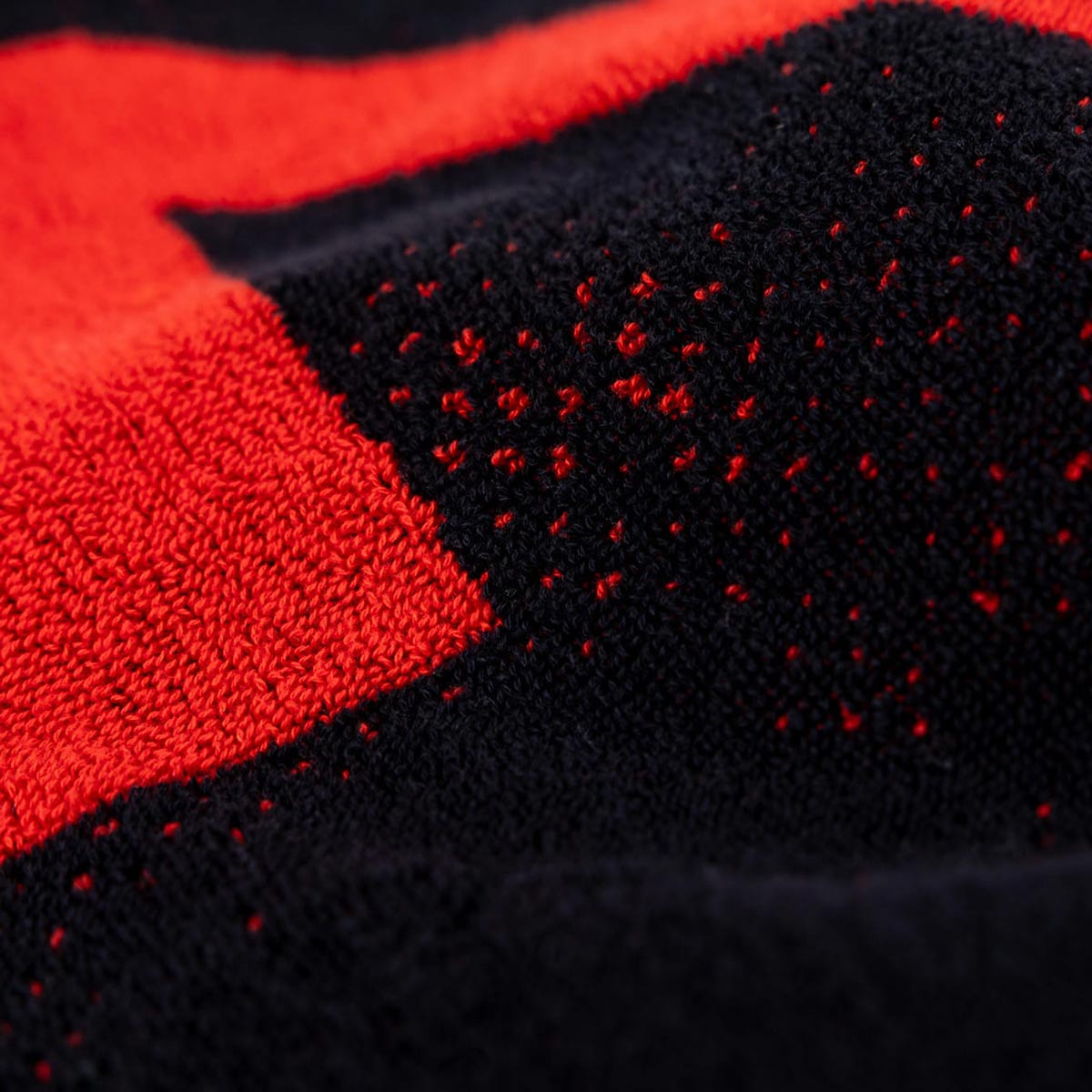 andro Handtuch Nuzn M schwarz/rot